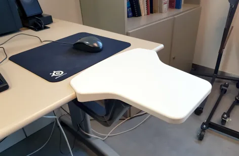 Photo: Jumborest universal arm support